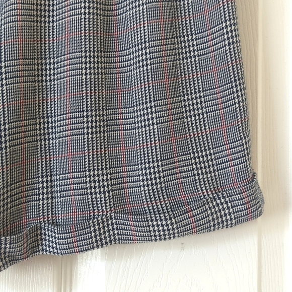 Casual Corner 90's Vintage Preppy Pleated Plaid High Waisted Wide Leg Shorts 4 - Picture 9 of 12